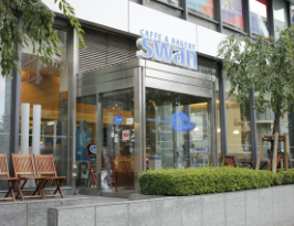 Swan Café and Bakery in Akasaka